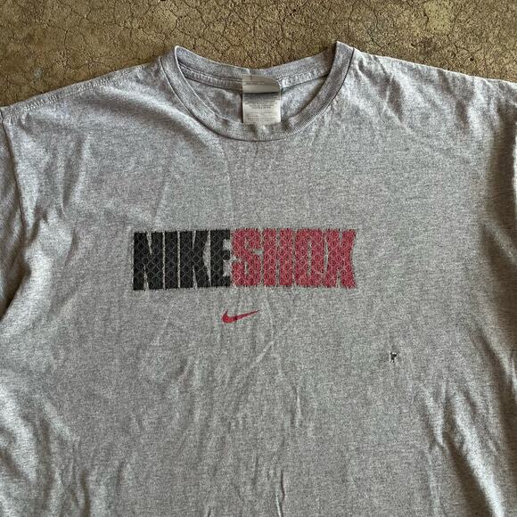 Vintage Y2K Nike Shox Heather Grey Tee Silver Label Nike Swoosh T-Shirt 2000s - Picture 1 of 10